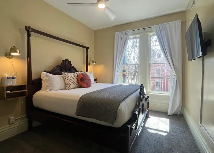 Stone Gables Inn