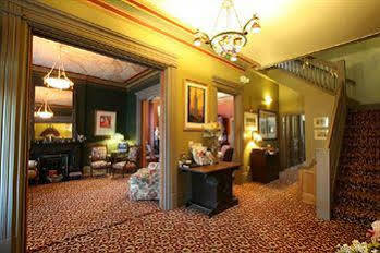 Hotel Stone Gables 2*